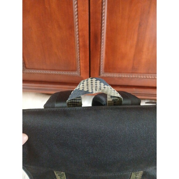 Herschel Supply Co. Large Backpack Black/Olive Green Pre-Owned Excellent - Picture 4 of 12